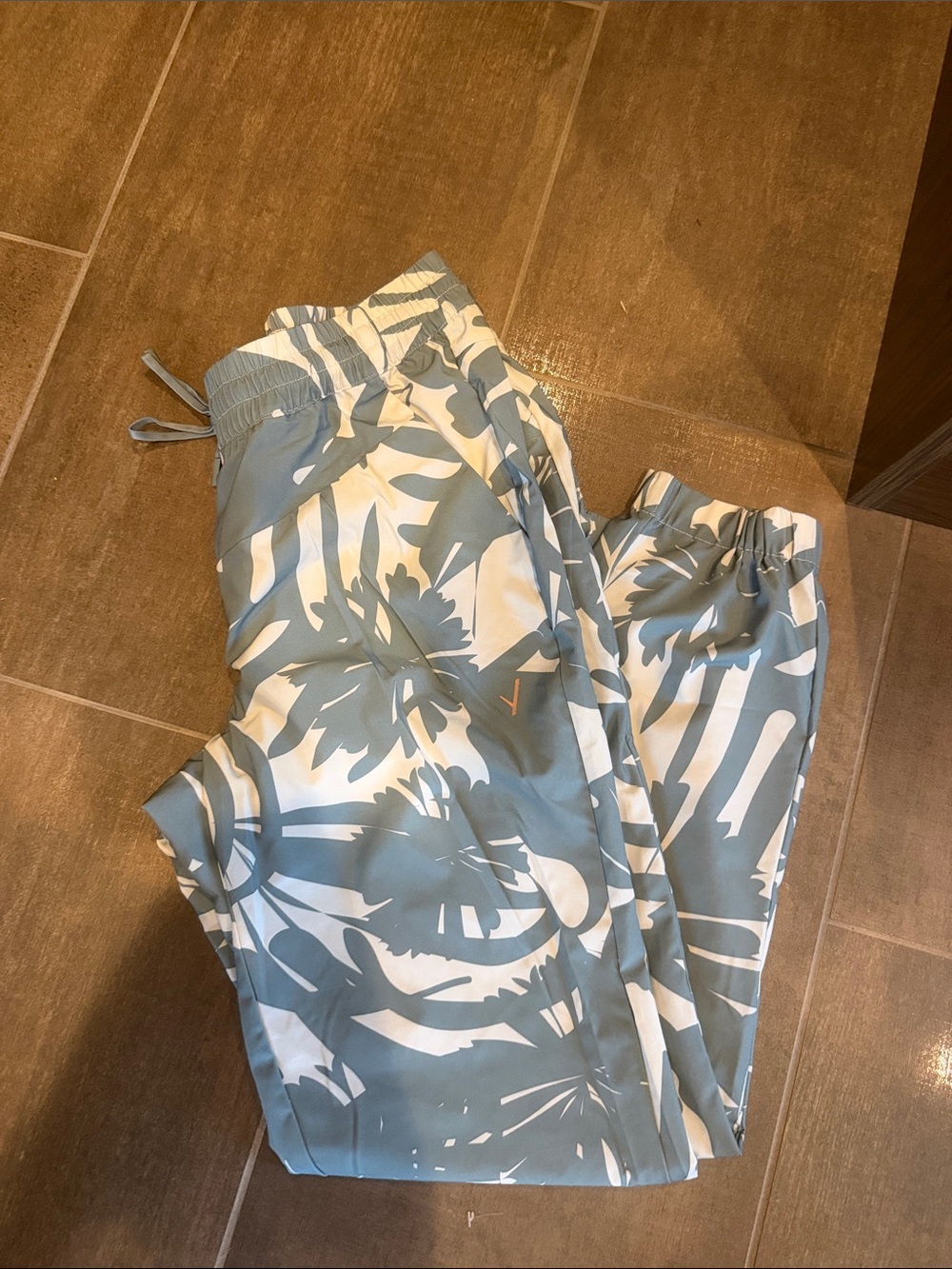 Featherweight jogger